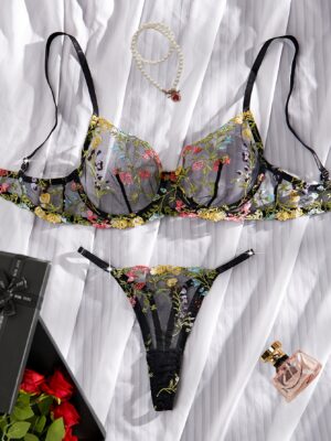 Conjunto de Ropa Interior de Encaje Transparente para Mujer - Sujetador y Braguita a Juego, Lavado a Mano, Ropa para Bodas u Ocasiones Especiales (Adornado)